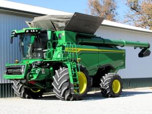 2025 John Deere S7 900 Image