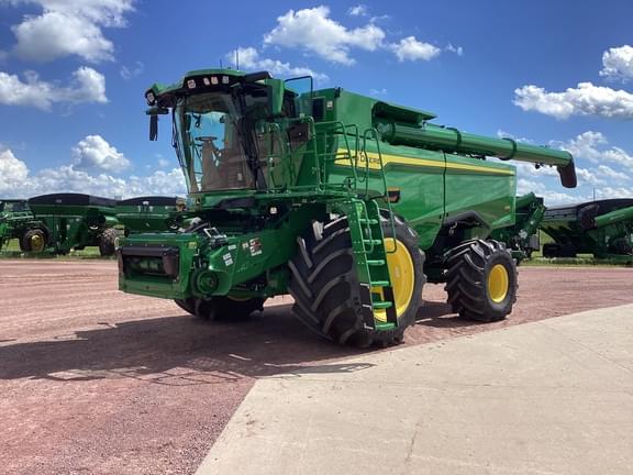 Image of John Deere S7 900 equipment image 3