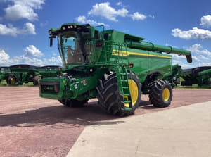 2025 John Deere S7 900 Image