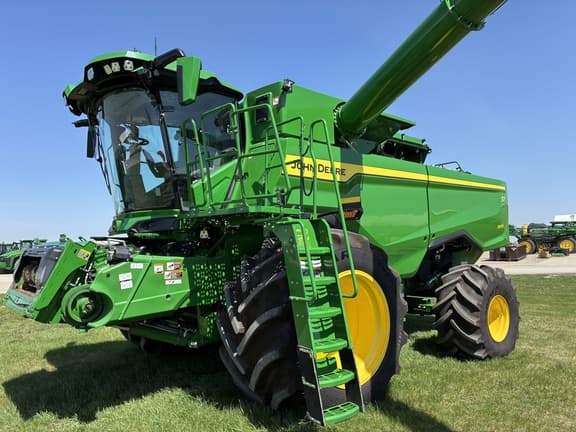 Image of John Deere S7 900 equipment image 2