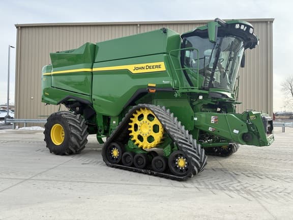 Image of John Deere S7 900 Primary image