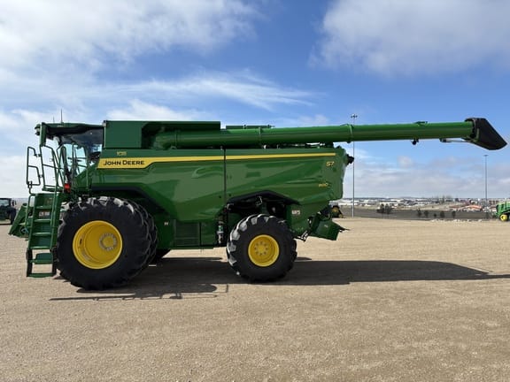 2025 John Deere S7 900 Equipment Image0
