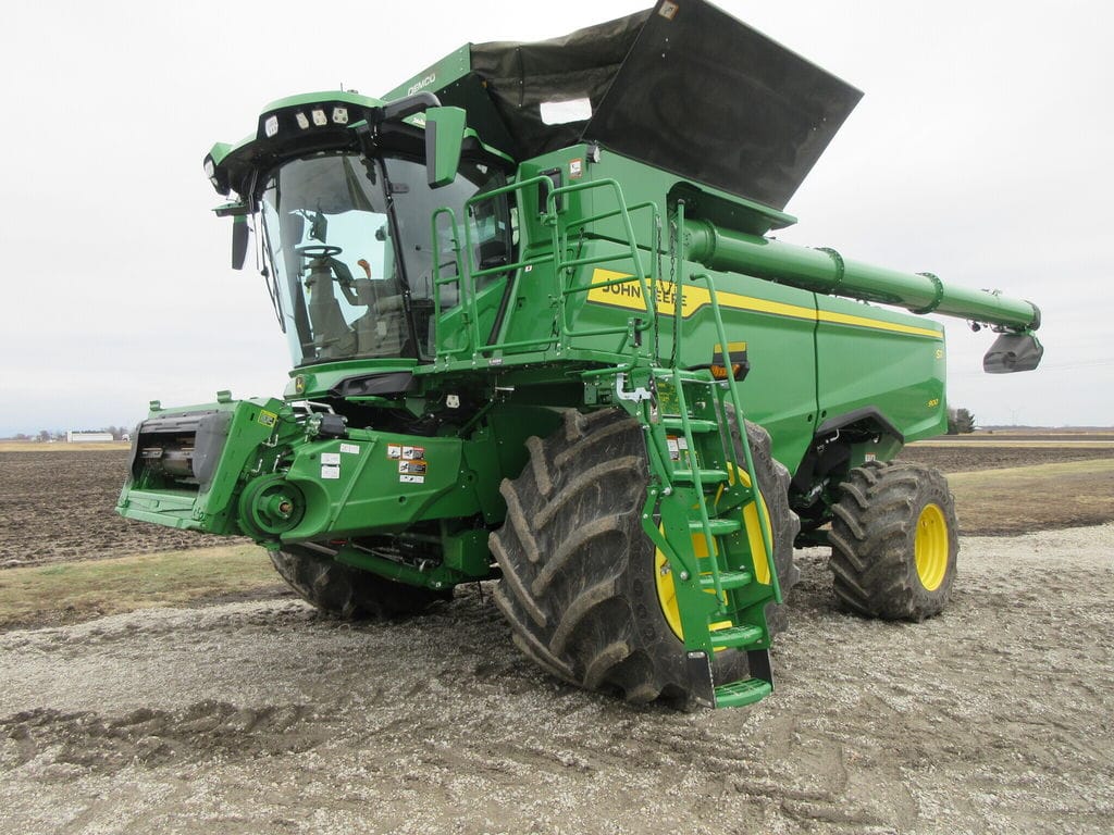 2025 John Deere S7 900 Equipment Image0