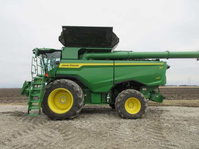 Image of John Deere S7 900 equipment image 2