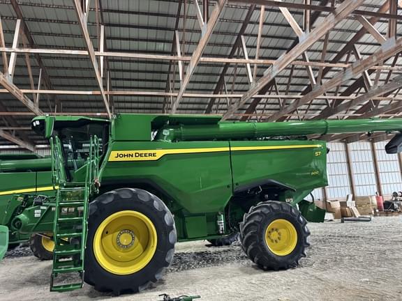 Image of John Deere S7 900 Primary image