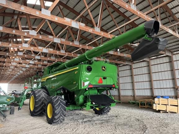 Image of John Deere S7 900 equipment image 2
