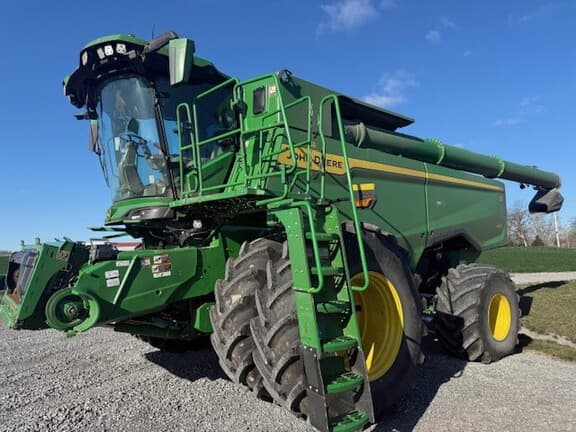 Image of John Deere S7 900 equipment image 2