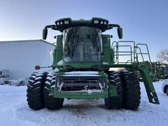 Image of John Deere S7 900 equipment image 1