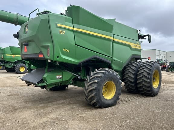 Image of John Deere S7 900 equipment image 4