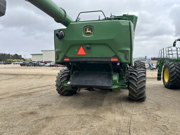 Image of John Deere S7 900 equipment image 2