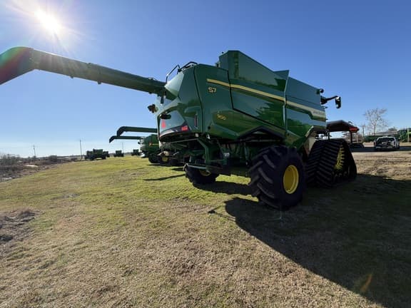 Image of John Deere S7 900 equipment image 2