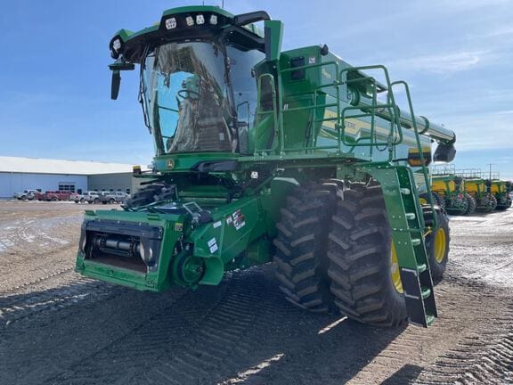 2025 John Deere S7 900 Equipment Image0
