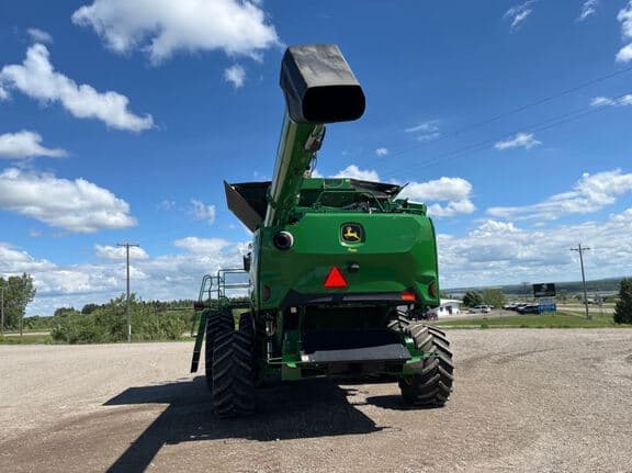Image of John Deere S7 900 equipment image 3