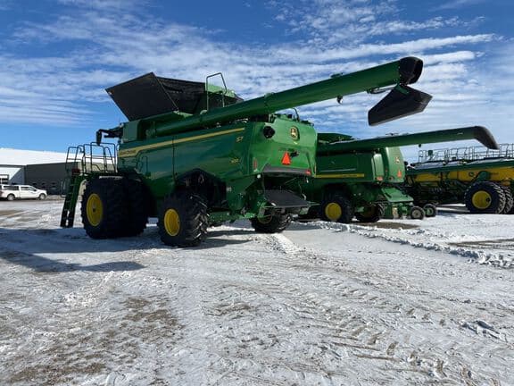 Image of John Deere S7 900 equipment image 3