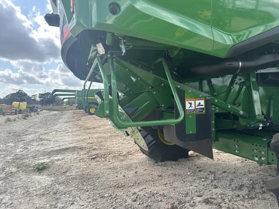 Image of John Deere S7 900 equipment image 4