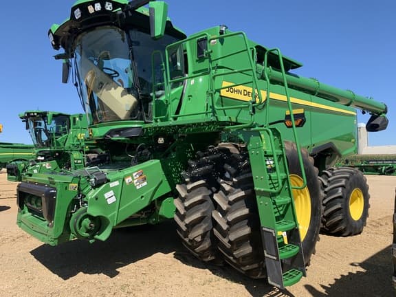 Image of John Deere S7 900 Primary image