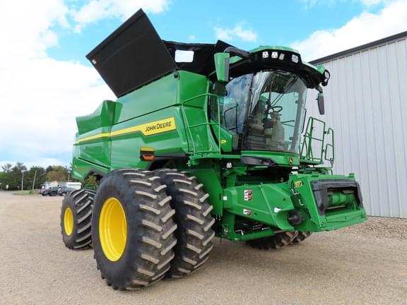 Image of John Deere S7 900 equipment image 4