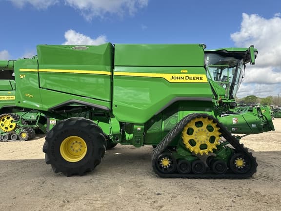 Image of John Deere S7 900 equipment image 2