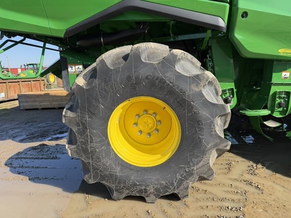 Image of John Deere S7 900 equipment image 3