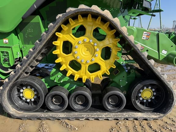 Image of John Deere S7 900 equipment image 2