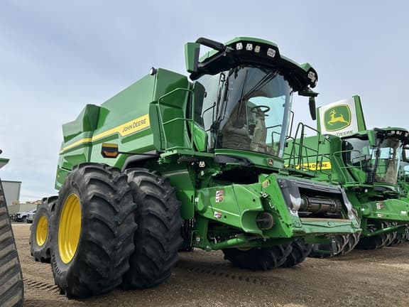 Image of John Deere S7 900 Primary image