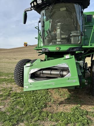 Image of John Deere S7 900 equipment image 3