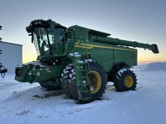 Image of John Deere S7 900 equipment image 1