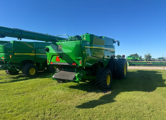 Image of John Deere S7 900 equipment image 3