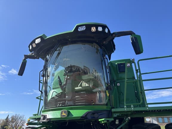 Image of John Deere S7 900 Image 1