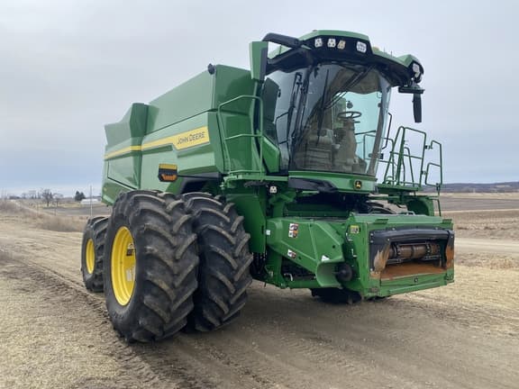 Image of John Deere S7 900 equipment image 2