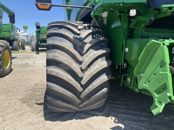 Image of John Deere S7 900 equipment image 4