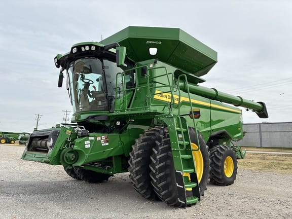 2025 John Deere S7 700 Equipment Image0