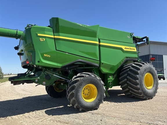 Image of John Deere S7 800 equipment image 3