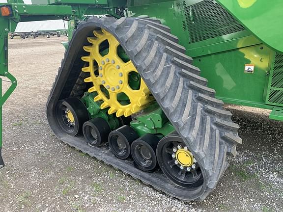 Image of John Deere S790 equipment image 2