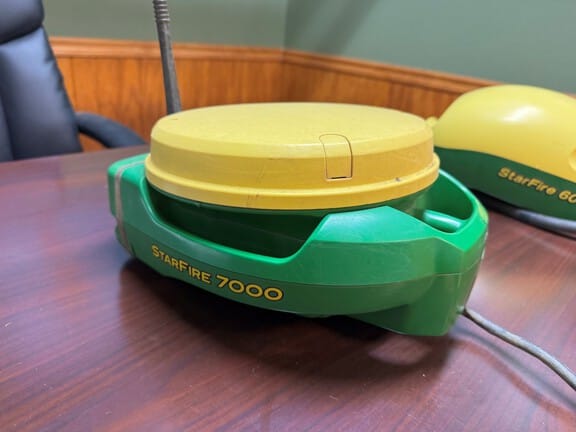 2025 John Deere StarFire 7000 Equipment Image0