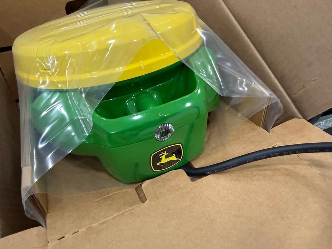 Image of John Deere StarFire 7500 Image 0