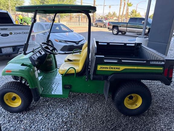 Image of John Deere Gator TE 4x2 equipment image 3