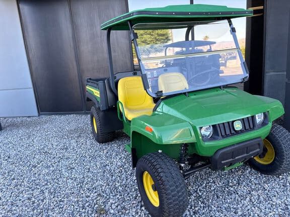 Image of John Deere Gator TE 4x2 equipment image 1