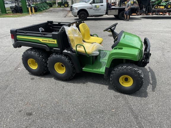 Image of John Deere Gator TH 6x4 equipment image 3