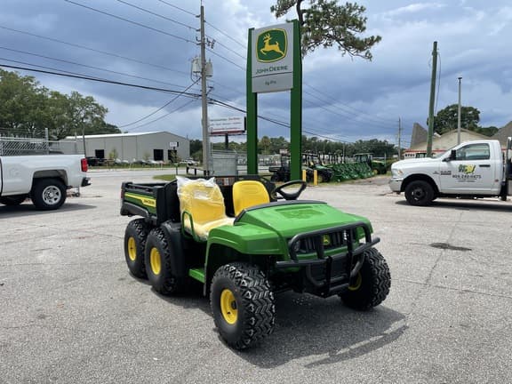 Image of John Deere Gator TH 6x4 equipment image 4