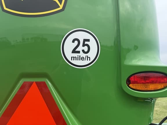 Image of John Deere W200M equipment image 4