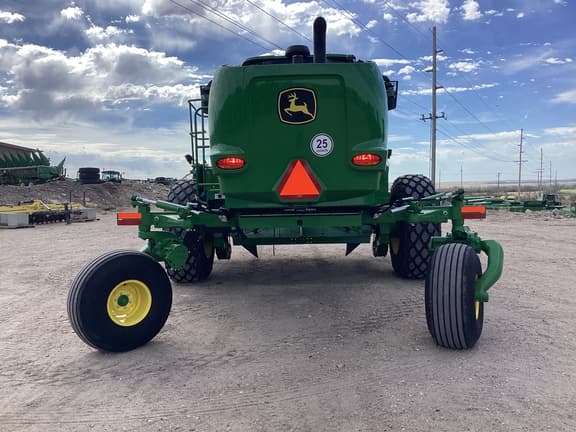 Image of John Deere W235R equipment image 4