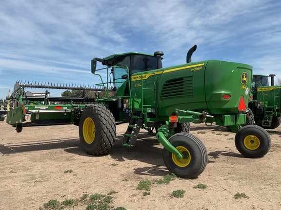 Image of John Deere W235R equipment image 1