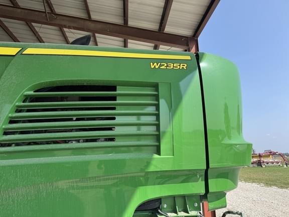 Image of John Deere W235R equipment image 1