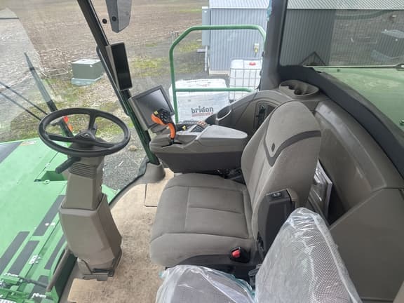 Image of John Deere W260R equipment image 3