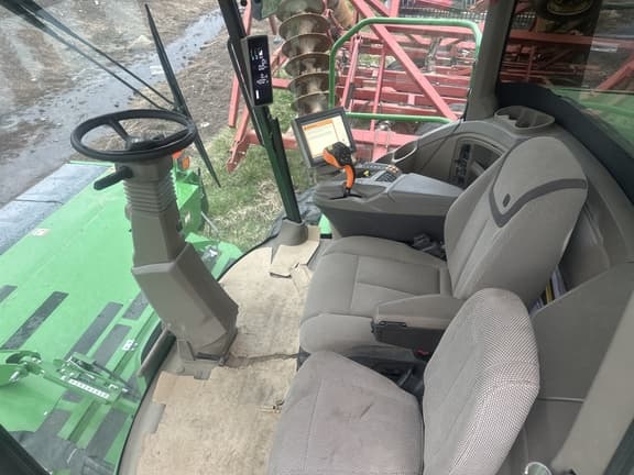 Image of John Deere W260R equipment image 4