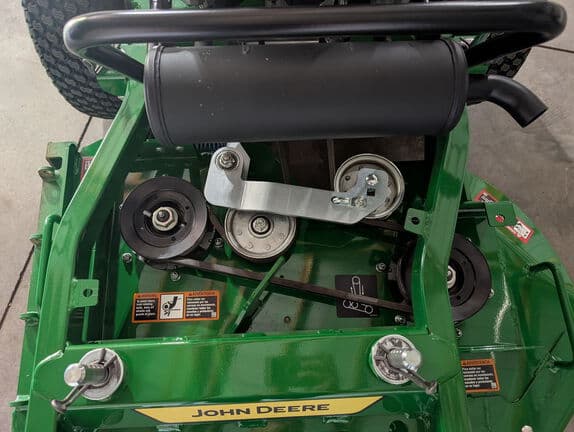 Image of John Deere W36M equipment image 3