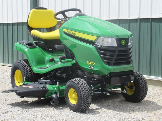 Image of John Deere X330 equipment image 2