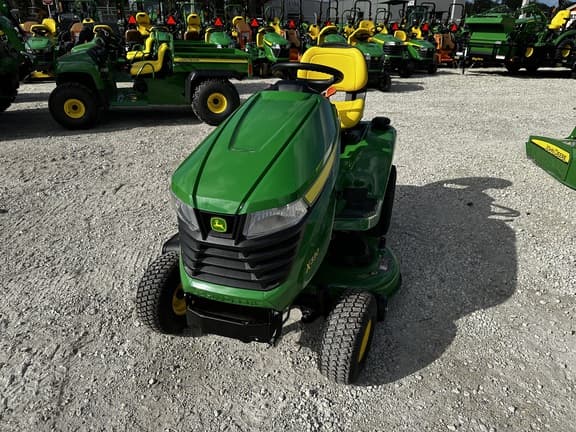 Image of John Deere X330 equipment image 4