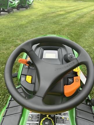 Image of John Deere X350 equipment image 4
